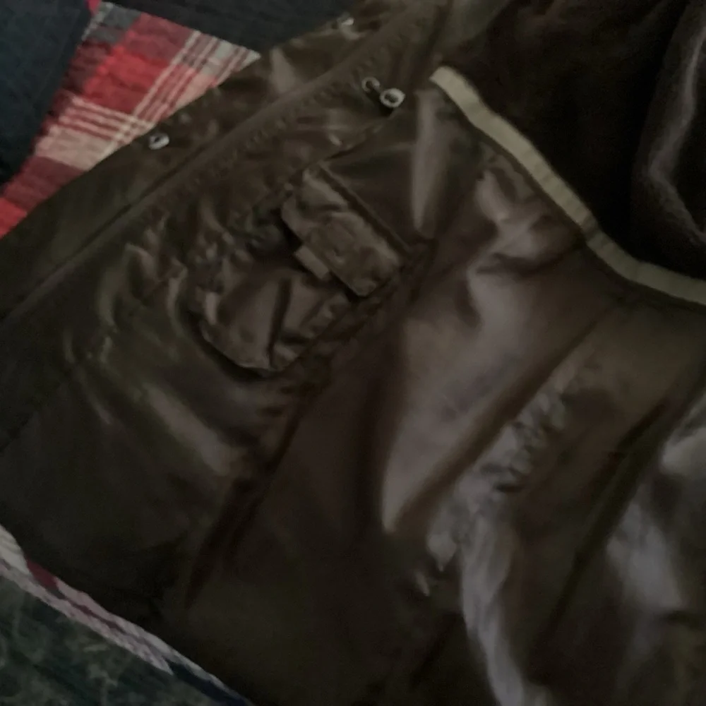 Jones New York Women’s Brown Puffy Coat. Size M - Picture 10 of 10